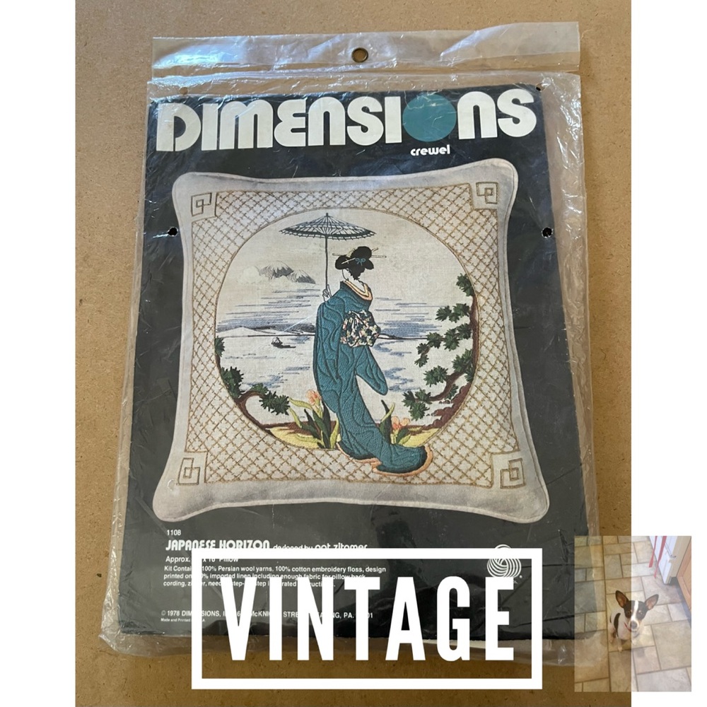 NIP Vintage 1978 Dimensions Japanese Horizon Crewel Pillow Kit